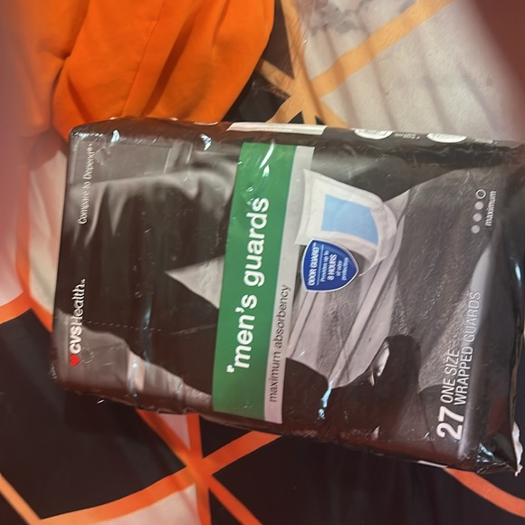 Men guards - Picture 2 of 2